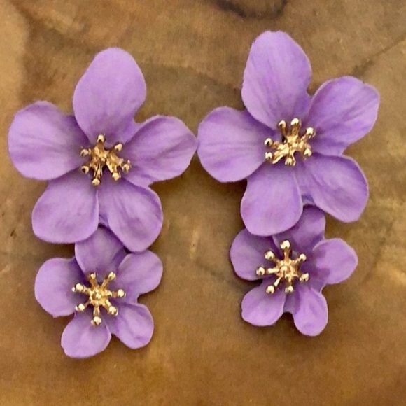 Jewelry - Lavender Floral Statement Earrings